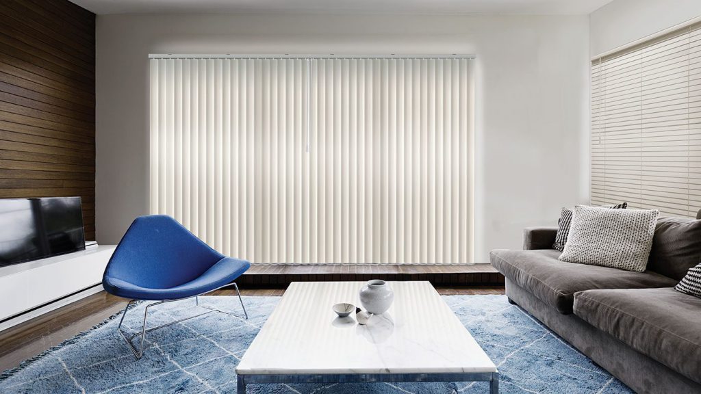 Veneta_VerticalBlinds_FW_EggShell_Roomset_WEB